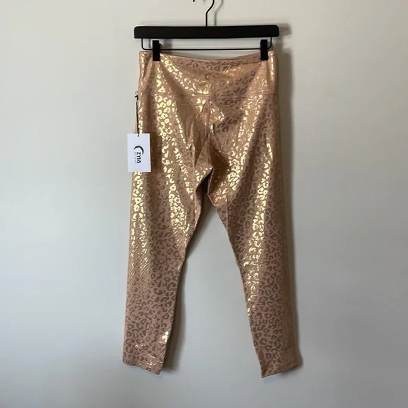 Zyia Gold Leopard Light N Tight Hi-Rise 7/8 - Picture 3 of 3